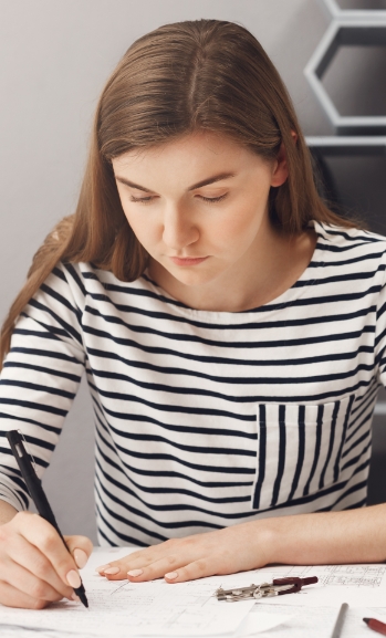 Visual merchandiser career opportunity in online diploma in interior designing course